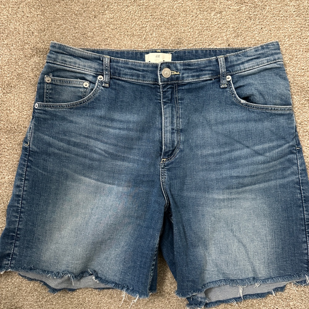 H&M Women's Blue Denim Jean Shorts - Frayed Hem